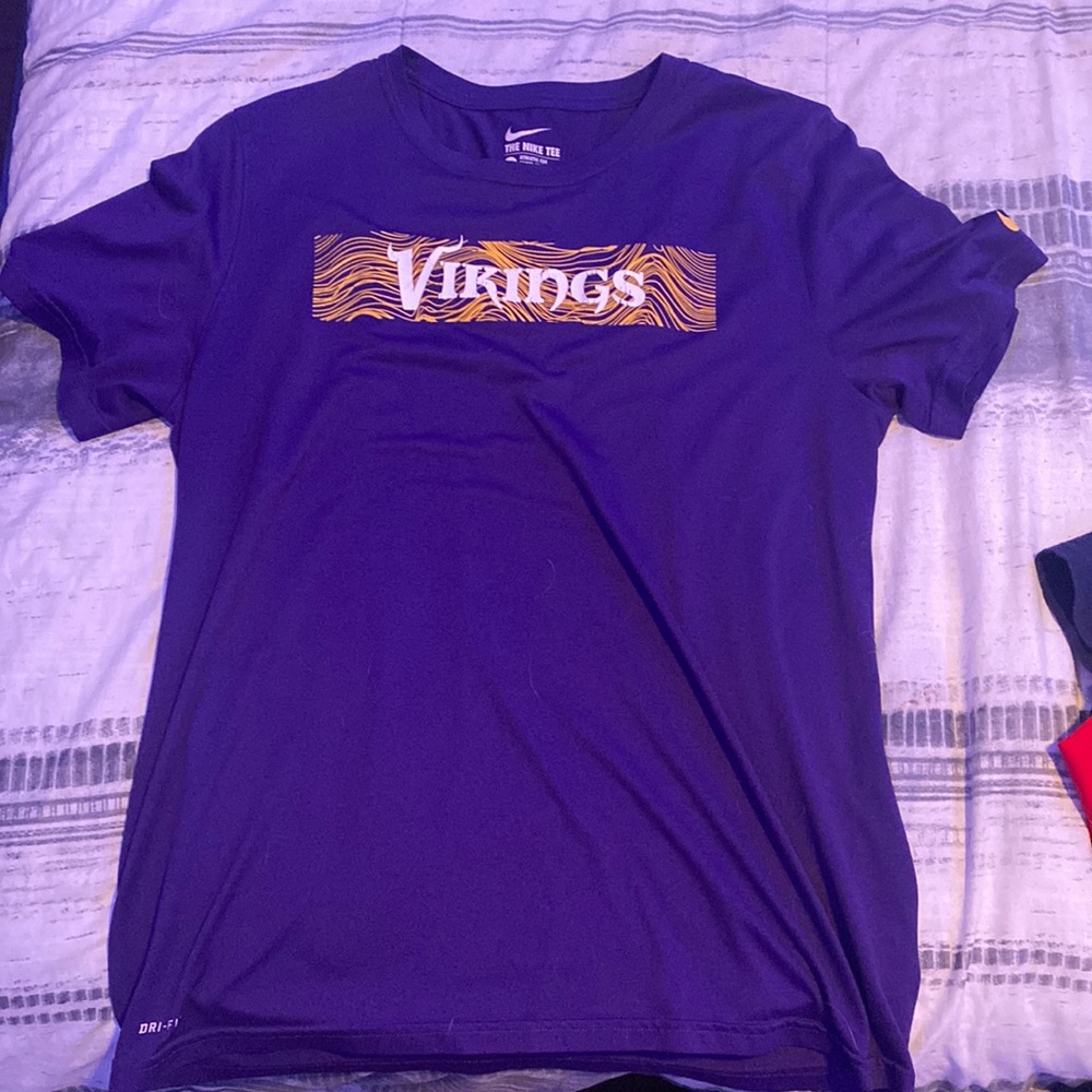 Boys XL Nike MN Vikings T-Shirt